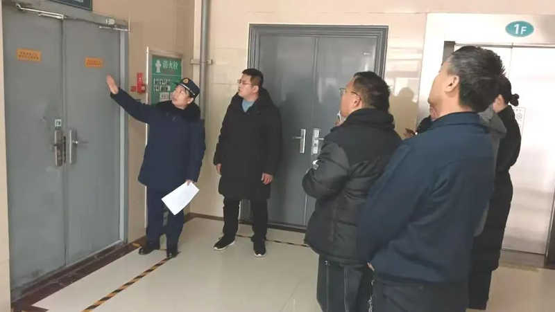 台儿庄区消防大队携手养老机构莅临我院台儿庄分院区参观指导消防安全工作