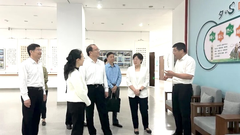 情暖老人心——枣庄市"心晴无忧"银龄关爱工作室揭牌